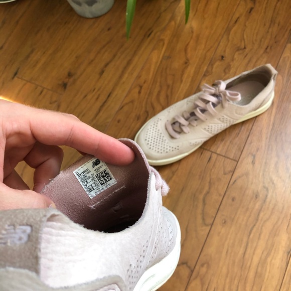 🔹 New Balance pale pink shoes - Picture 4 of 5